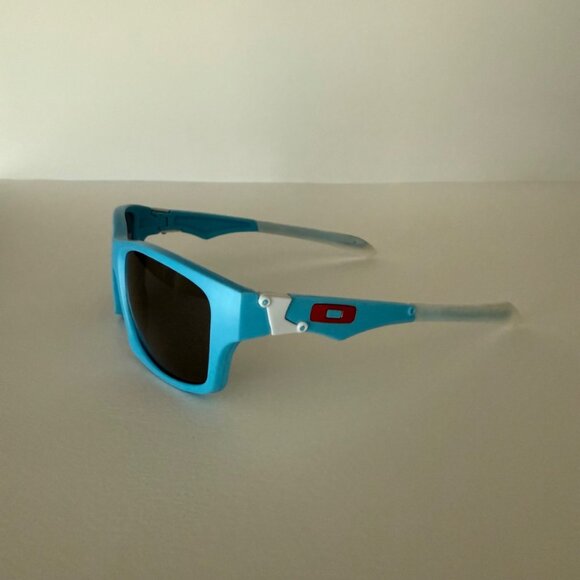 Oakley Jupiter Mens Sunglasses Black Lenses - Picture 7 of 9